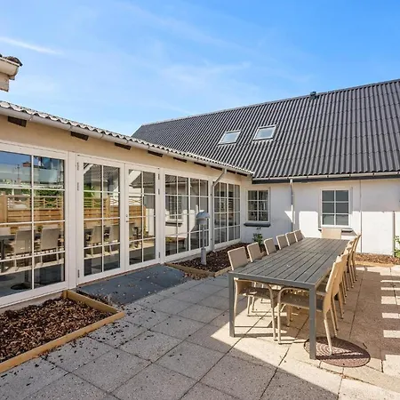 Dom wakacyjny Gorgeous In With Wifi Glesborg